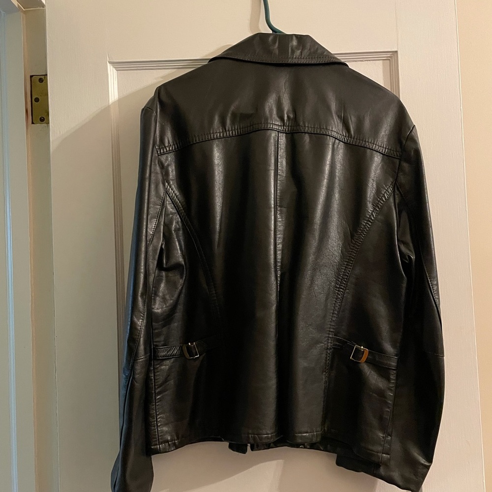 Men’s Black Leather Jacket - Picture 6 of 8